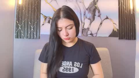 Violeta online show from 12-22-25, 07:22