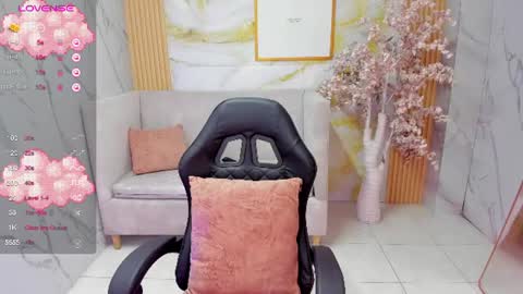 Snapshot of violeta_sub chatting on 07-09-26, 01:26 IG violeta sub online show from 07-09-26, 01:26