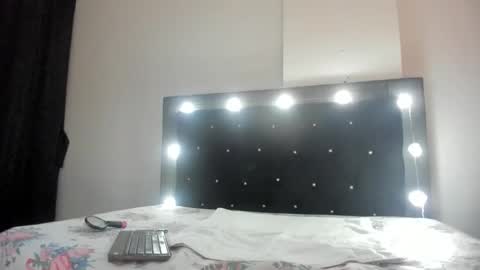 VioletaDums online show from 03-25-26, 03:56