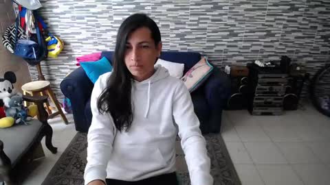 Snapshot of violetagomez_co chatting on 04-23-26, 06:43 Violeta Gmez online show from 04-23-26, 06:43