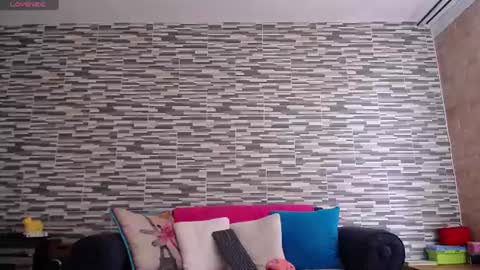 Snapshot of violetagomez_co chatting on 06-16-26, 05:15 Violeta Gmez online show from 06-16-26, 05:15