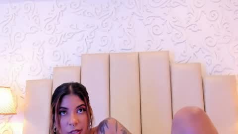 Violeta online show from 04-28-26, 05:29