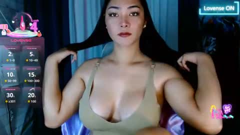 Snapshot of violetasha chatting on 06-16-26, 12:24 violet online show from 06-16-26, 12:24