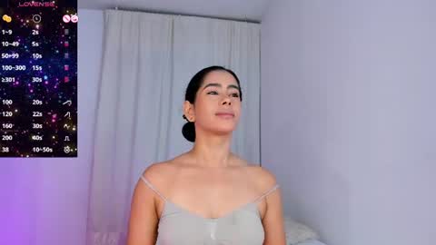 Snapshot of violetasotter chatting on 06-28-26, 10:21 Violeta online show from 06-28-26, 10:21