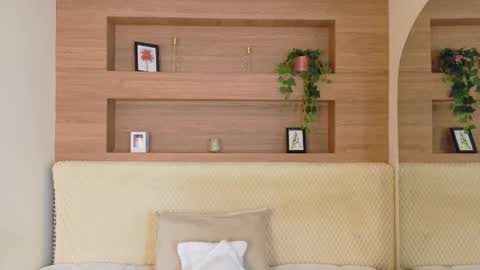 Snapshot of violetbloomm chatting on 02-25-26, 11:53 Violet online show from 02-25-26, 11:53