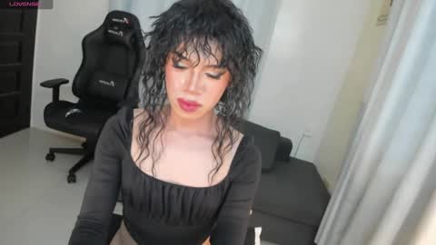 Violet online show from 12-26-24, 01:18