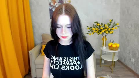 violetharmee online show from 04-07-26, 11:54