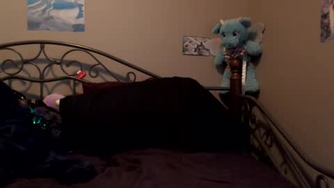 Violet Hooper online show from 06-03-26, 06:46