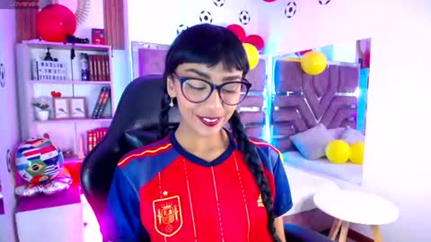 Violet online show from 06-20-26, 11:35