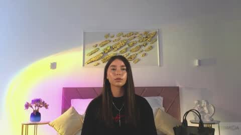 Snapshot of violetta_finch chatting on 06-04-26, 11:05 violetta_finch online show from 06-04-26, 11:05