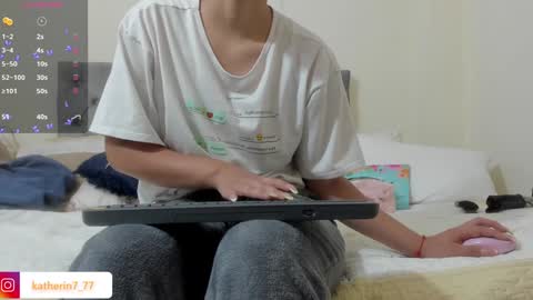 Snapshot of violetta_rola7 chatting on 12-16-24, 05:00 bonita online show from 12-16-24, 05:00