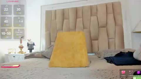 Princess Violet Valerious Follow me IGX violetvalerious online show from 02-28-26, 03:46