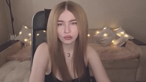 ViolettaOtis online show from 10-26-25, 09:48