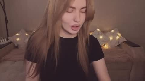 ViolettaOtis online show from 04-07-26, 03:01