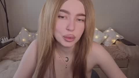 ViolettaOtis online show from 04-16-26, 01:01