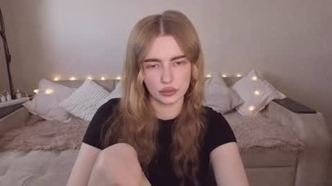 ViolettaOtis online show from 06-22-26, 02:14
