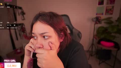 Snapshot of violette_clerk1 chatting on 07-11-26, 03:20 JULIE UWU online show from 07-11-26, 03:20