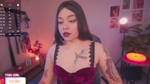 Snapshot of violette_clerk1 chatting on 07-11-26, 07:27 JULIE UWU online show from 07-11-26, 07:27