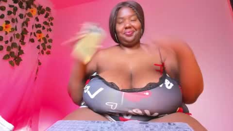 Snapshot of violette_plus chatting on 05-29-26, 01:09 Call me valeria online show from 05-29-26, 01:09