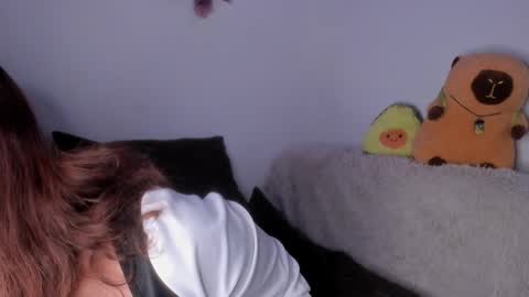 Violette  online show from 09-18-25, 10:23