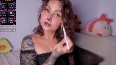 Violette  online show from 10-28-25, 01:53