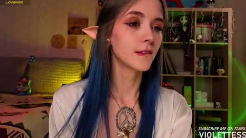 Snapshot of violettesss chatting on 02-11-26, 01:05 Vi Best on my Fansly online show from 02-11-26, 01:05