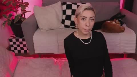 Violet online show from 11-07-25, 01:27