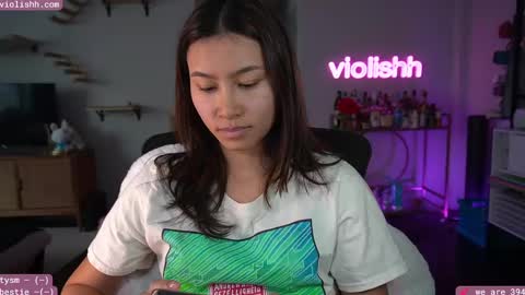 Snapshot of violishh chatting on 02-15-25, 07:50 follow me on twitter violishh and ig violishh online show from 02-15-25, 07:50