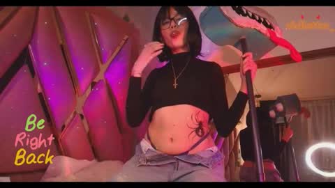 Violetta online show from 11-17-25, 06:46