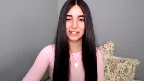 Snapshot of viorett chatting on 11-15-25, 12:13 viorett online show from 11-15-25, 12:13