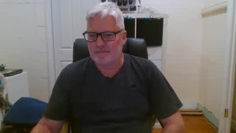 viper654321 online show from 02-05-25, 08:11