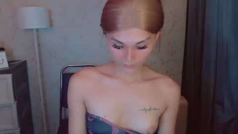 Pearl online show from 02-15-26, 03:25