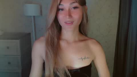 Snapshot of virgenpearl chatting on 06-07-26, 02:59 Pearl online show from 06-07-26, 02:59