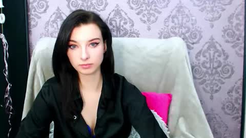 VirginLuna online show from 12-03-25, 08:29