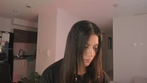 Snapshot of virtual111_ chatting on 05-12-26, 09:56 Lu online show from 05-12-26, 09:56