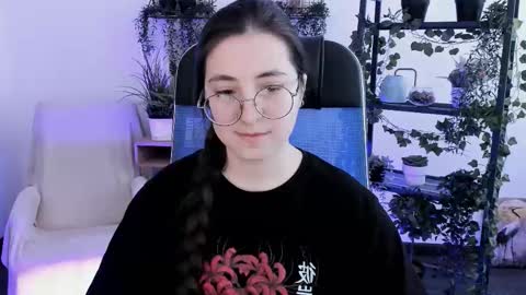 Snapshot of virtualvoyant chatting on 02-18-26, 06:53 your love online show from 02-18-26, 06:53