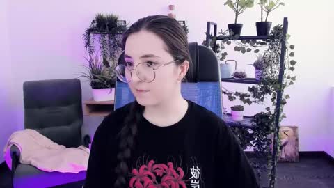 Snapshot of virtualvoyant chatting on 02-23-26, 06:44 your love online show from 02-23-26, 06:44