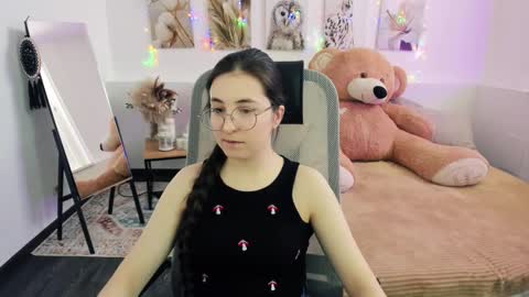 Snapshot of virtualvoyant chatting on 02-24-26, 07:17 your love online show from 02-24-26, 07:17