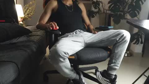 Snapshot of vito_benz chatting on 06-14-26, 03:08 VITO BENZ online show from 06-14-26, 03:08