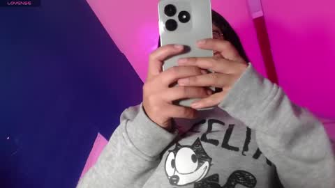 Snapshot of vitoria23_ chatting on 05-04-26, 12:34 victoria 3 online show from 05-04-26, 12:34