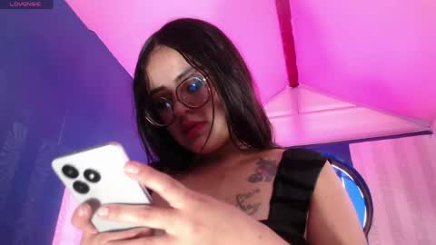 Snapshot of vitoria23_ chatting on 05-07-26, 01:38 victoria 3 online show from 05-07-26, 01:38