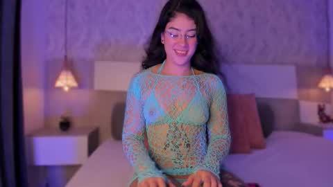 Vttoria online show from 03-20-26, 04:34