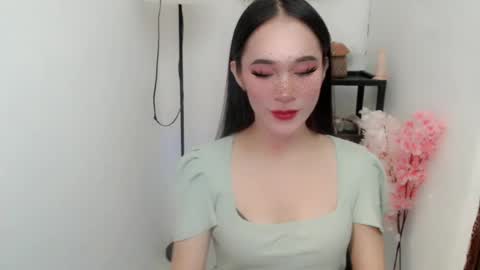 Snapshot of vivahotbabessandra chatting on 06-21-26, 04:53 SANDRA GOING YOU online show from 06-21-26, 04:53