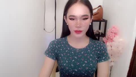 Snapshot of vivahotbabessandra chatting on 06-28-26, 01:17 SANDRA GOING YOU online show from 06-28-26, 01:17
