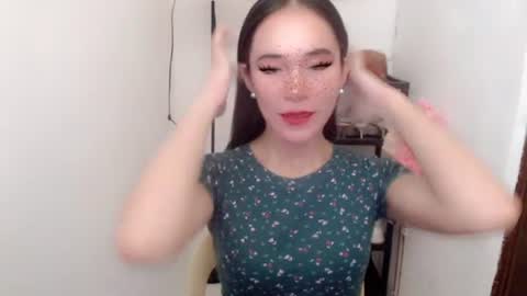 Snapshot of vivahotbabessandra chatting on 06-29-26, 04:19 SANDRA GOING YOU online show from 06-29-26, 04:19