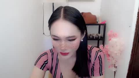 Snapshot of vivahotbabessandra chatting on 07-02-26, 11:49 SANDRA GOING YOU online show from 07-02-26, 11:49