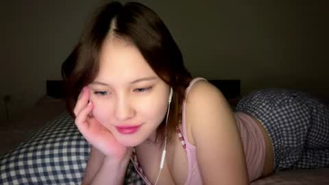 Snapshot of vivatrude chatting on 06-27-26, 03:50 Sonya online show from 06-27-26, 03:50
