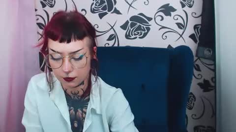 ViviaDarc online show from 09-26-25, 05:39