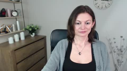 Snapshot of vivian_dream chatting on 12-09-24, 04:26 Vivian online show from 12-09-24, 04:26