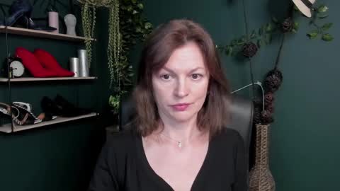 Snapshot of vivian_dream chatting on 03-10-25, 06:59 Vivian online show from 03-10-25, 06:59